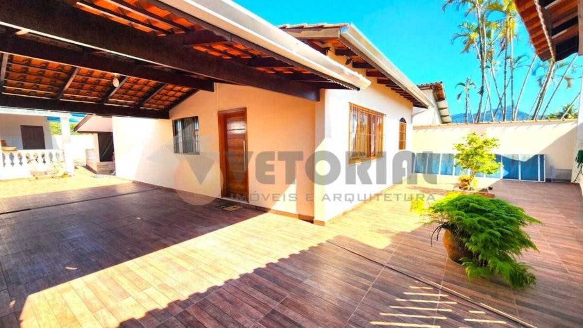 Casa 3 Dormitórios com Piscina e Área Gourmet , Pontal Santa Marina, Caraguatatuba SP