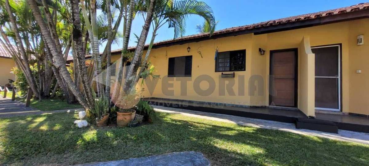 Casa com 2 quartos, 63 m², à venda por R$ 330.000 ou aluguel por R$ 2.300/mês- Jardim Britânia - Caraguatatuba/SP