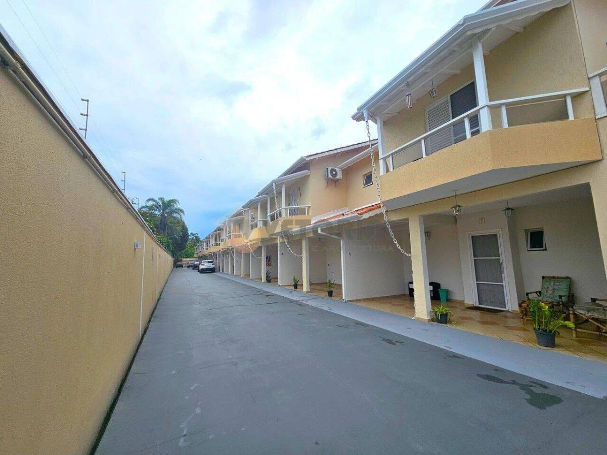 Sobrado com 2 dormitórios à venda, 95 m² por R$ 600.000,00 - Jardim Aruan - Caraguatatuba/SP