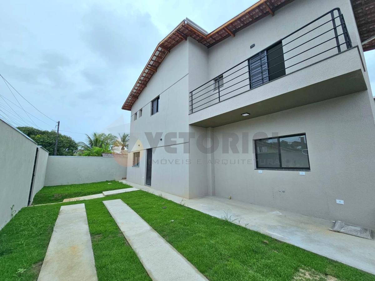 Sobrado com 3 dormitórios à venda, 110 m² por R$ 590.000,00 - Pontal de Santa Marina - Caraguatatuba/SP